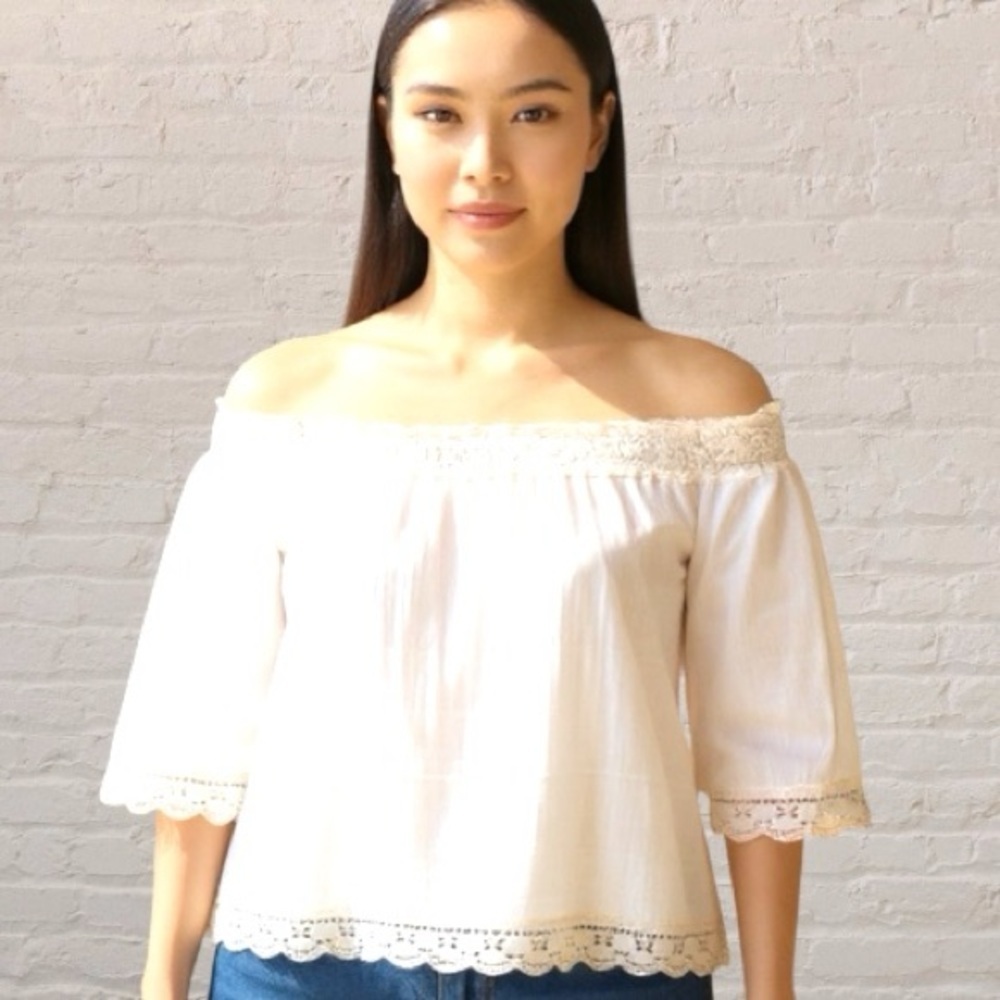 Aerie White cotton lace trim Off-Shoulder 3/4 sleeve Blouse Size L